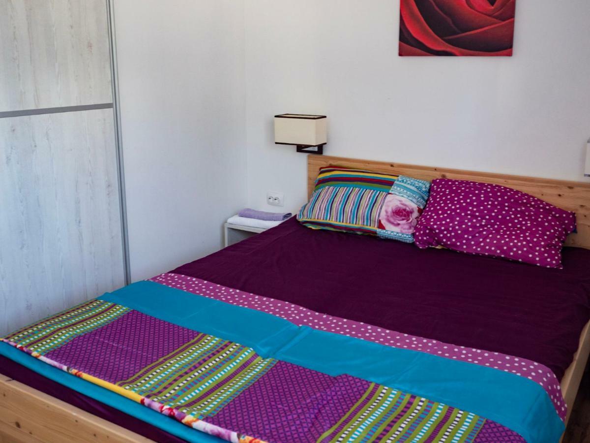Ferienwohnung Luciana Povljana Exterior foto