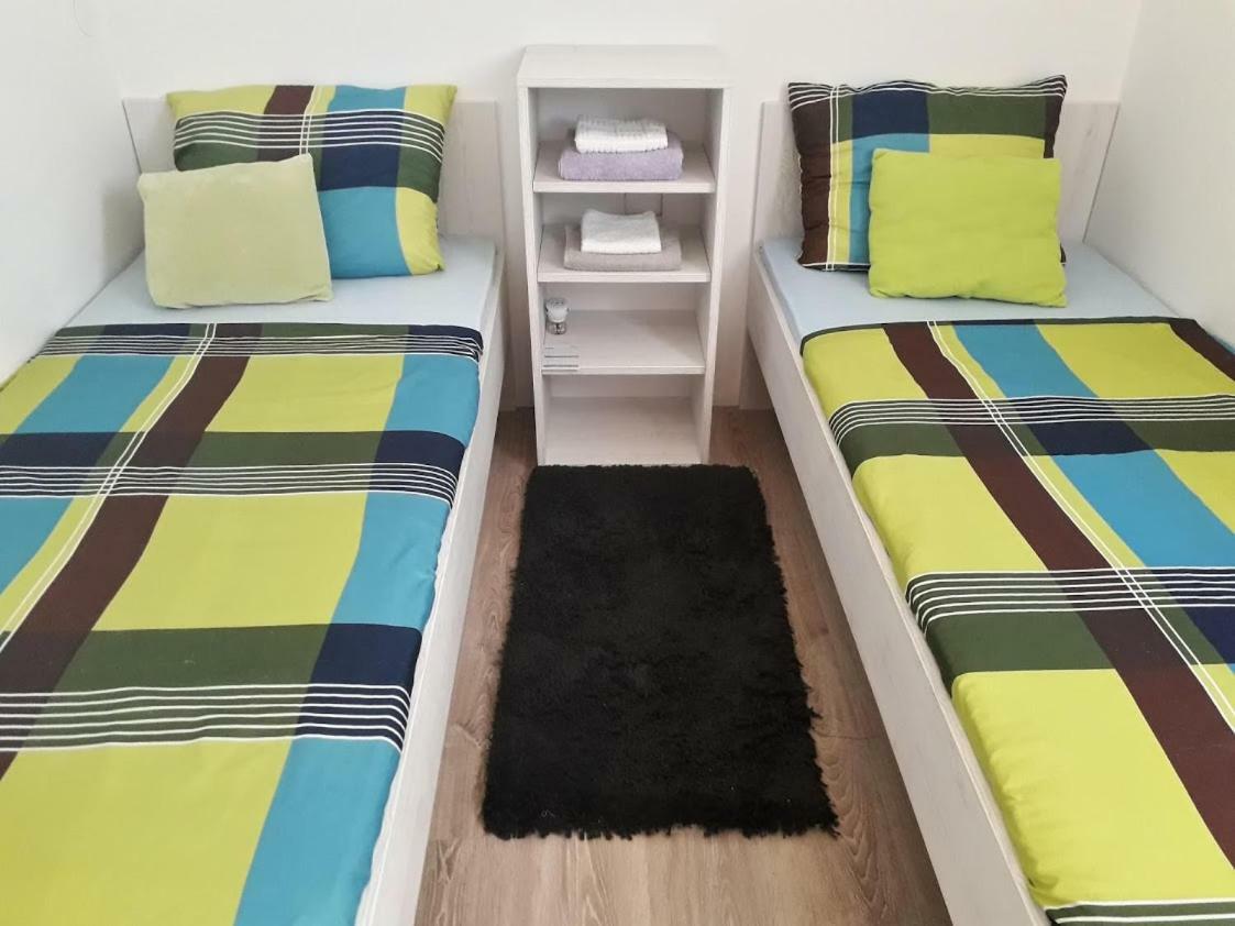 Ferienwohnung Luciana Povljana Exterior foto
